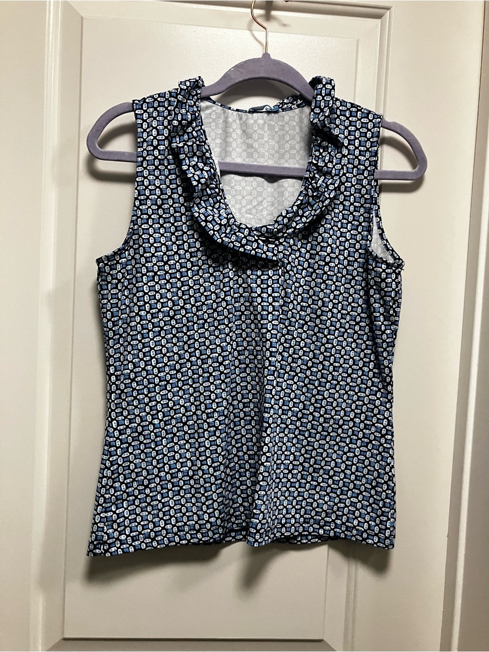 J.McLaughlin Blouse Size M Blue White Geometric Sleeveless Ruffle Neck Top